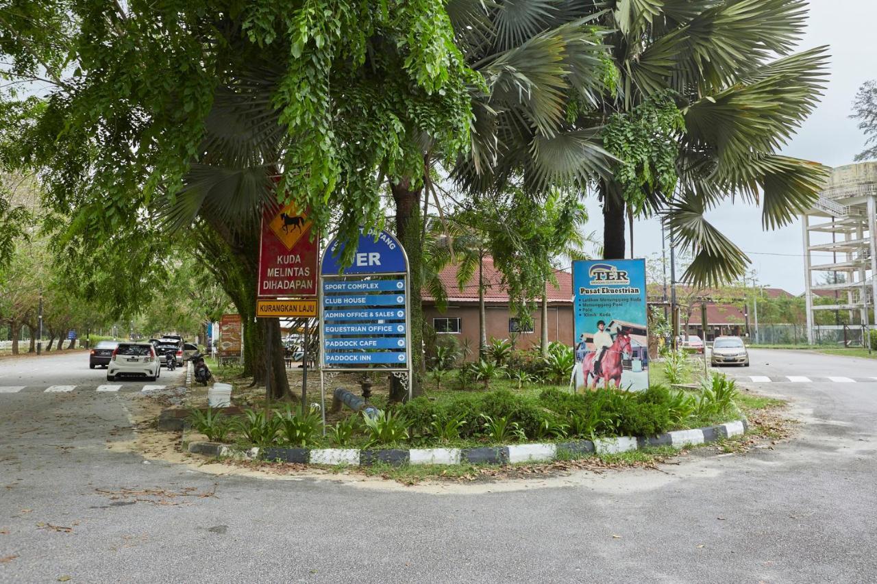 Terengganu Equestrian Resort Kuala Terengganu Exterior photo